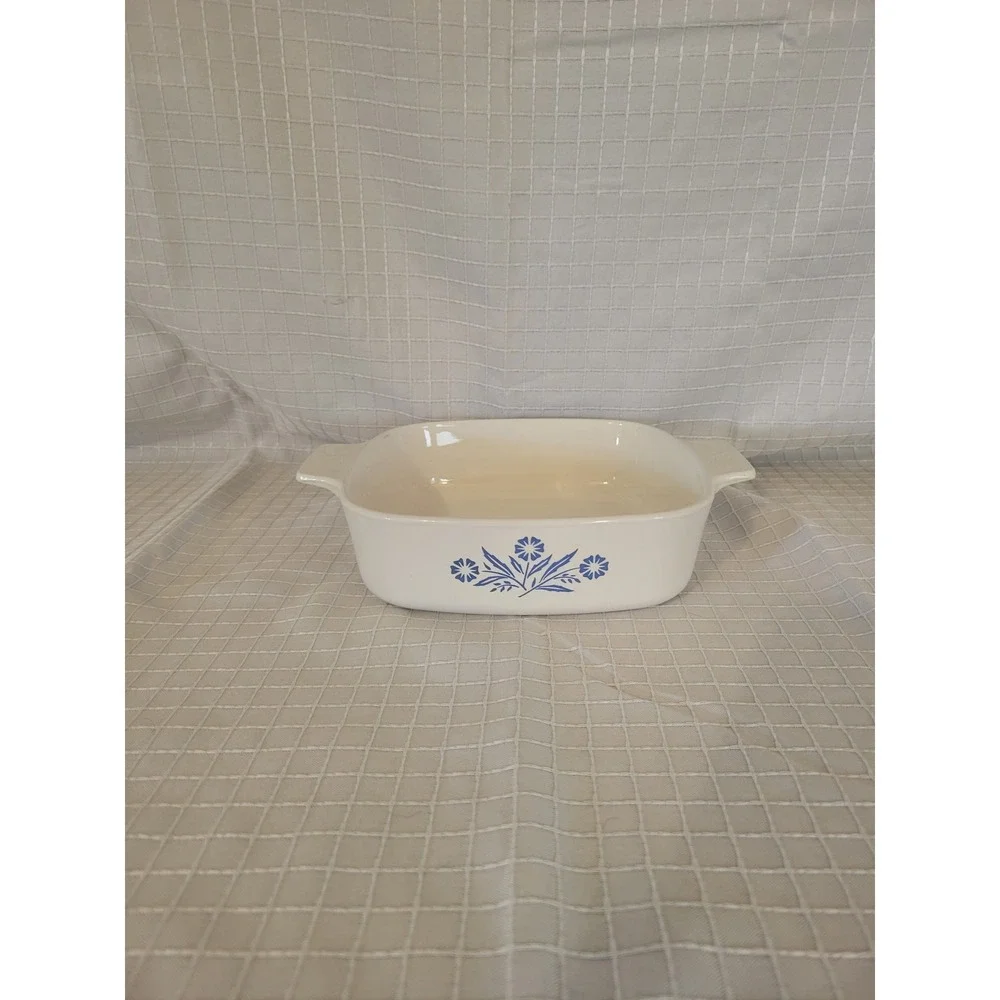 Vintage Corning Ware Blue Cornflower Casserole Dish P-1 1/2-B 1.5 Qt White Blue